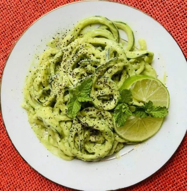 how-too-cook-zucchini-noodles-in-microwave
